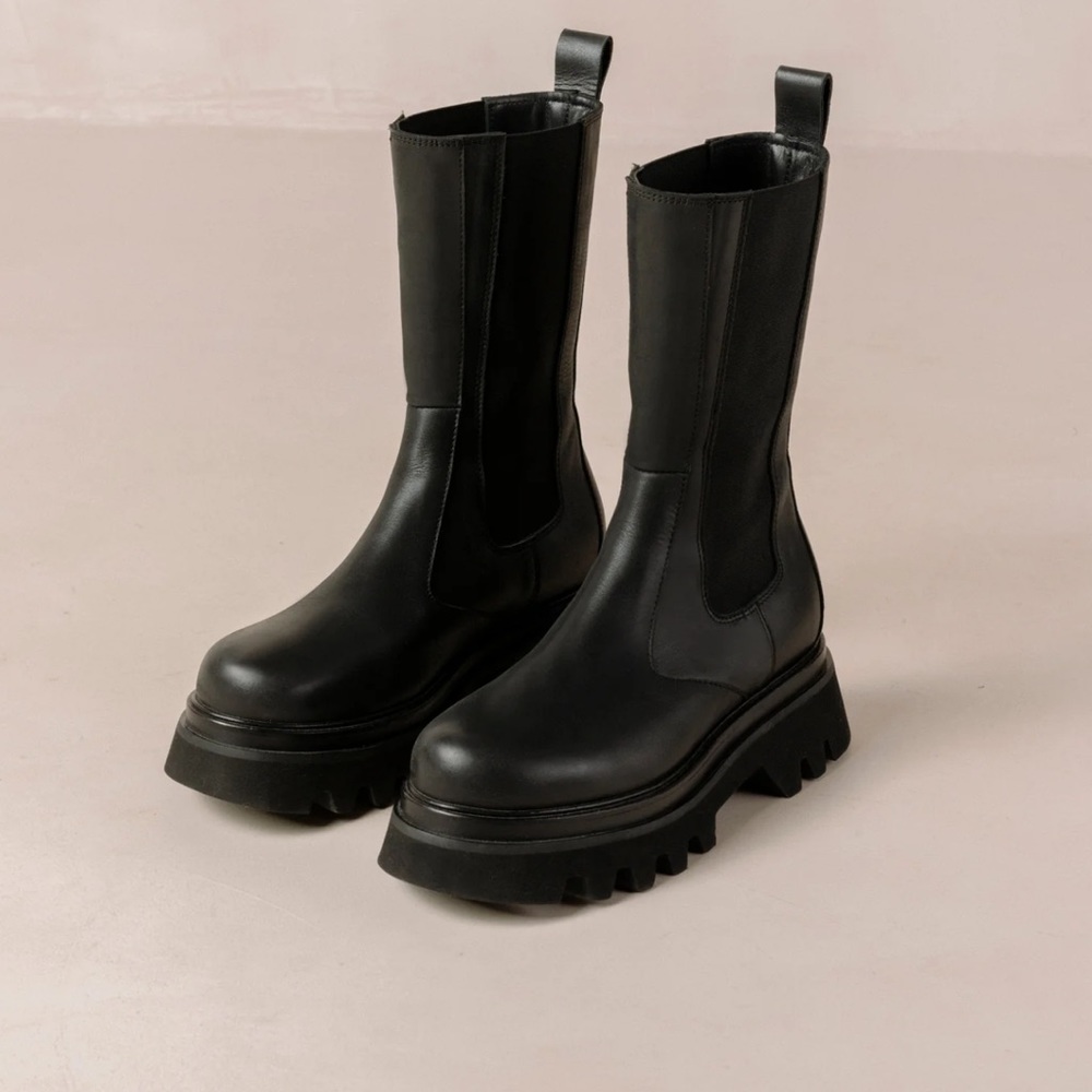 All Rounder Black SOLD